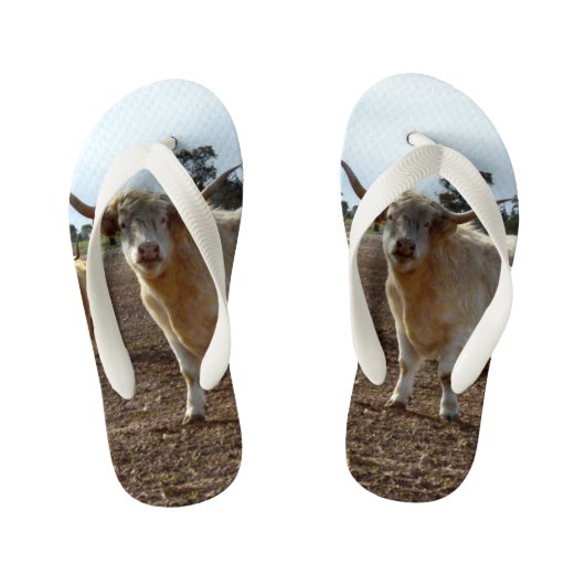 Cattle on the Loose: Highland Koeien Tarwe Heist Kinder Teenslippers (Voetbed)