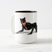 Catwoman Lurking Tweekleurige Koffiemok (Voorkant links)