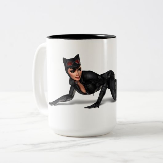 Catwoman Lurking Tweekleurige Koffiemok (Voorkant links)