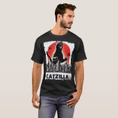Catzilla brullen over City Skyline kat monster T-shirt (Voorkant volledig)