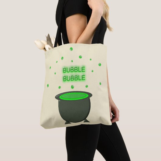 Cauldron and Bubbling Green Brew Halloween Tote Bag (Dichtbij)