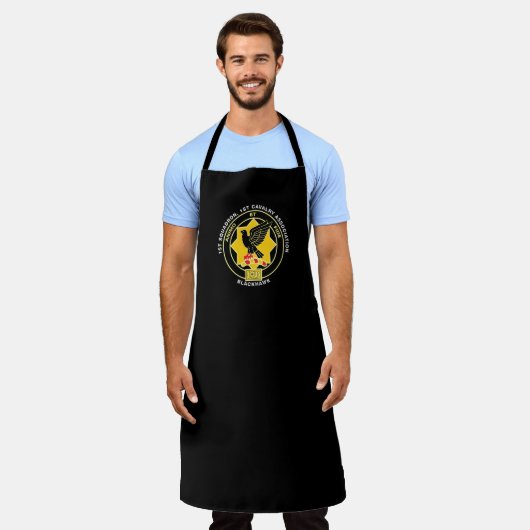 Cav Association Schort - Classic Zwart (Gedragen)