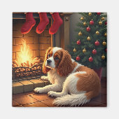 Cavalier King Charles bij de open haard Kerstmis Magneet (Voorkant)
