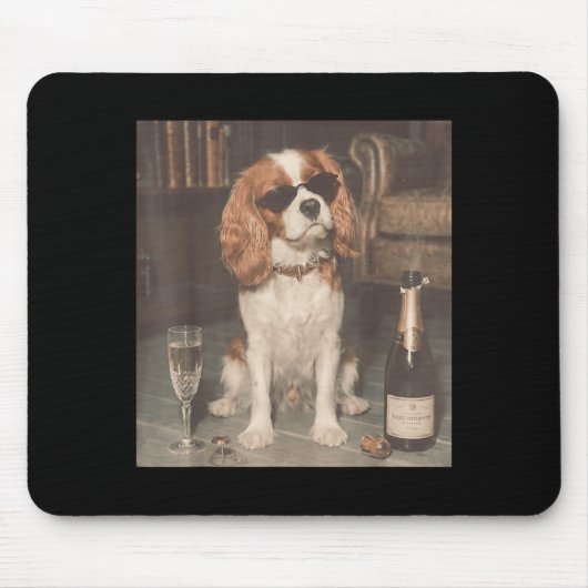 Cavalier King Charles drinkt champagne grappig Muismat (Voorkant)