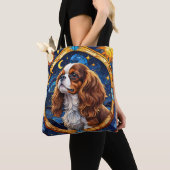 Cavalier King Charles Glas in lood Night Sky Moon Tote Bag (Dichtbij)