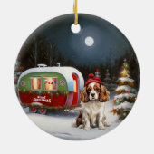 Cavalier King Charles Spaniel Caravan Kerstmis Keramisch Ornament (Achterkant)