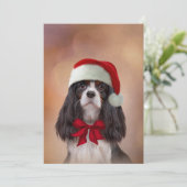 Cavalier King Charles Spaniel in het rode pet van Kaart (Staand voorkant)
