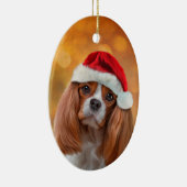 Cavalier King Charles Spaniel in het rode pet van  Keramisch Ornament (Rechts)