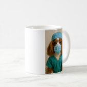 Cavalier King Charles Spaniel in werkkleding Koffiemok (Voorkant rechts)
