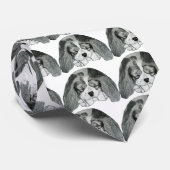 Cavalier King Charles Spaniel met bot Stropdas (Opgerold)