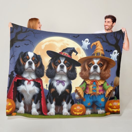 Cavalier King Charles Spaniel Pumpkin Halloween Fleece Deken (In situ)