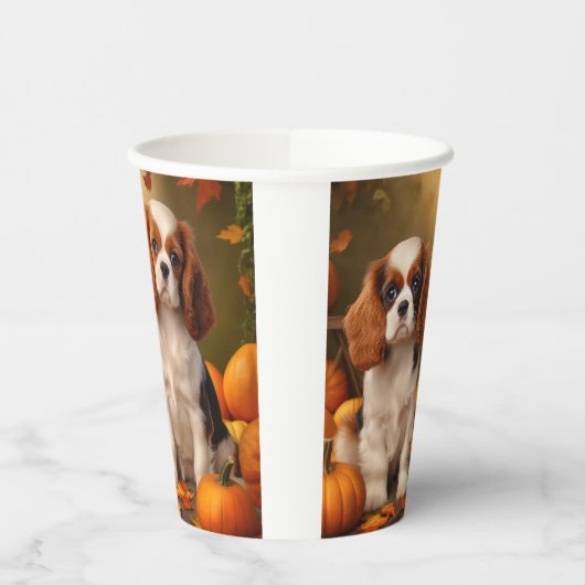 Cavalier King Charles Spaniel Puppy Herfst Pompoen Papieren Bekers (Links)