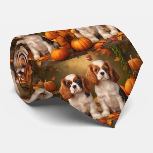Cavalier King Charles Spaniel Puppy Herfst Pompoen Stropdas (Opgerold)