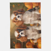 Cavalier King Charles Spaniel Puppy Herfst Pompoen Theedoek (Verticaal)