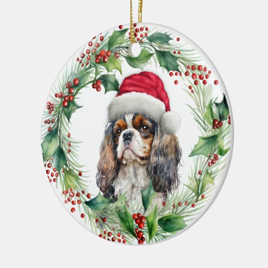 Cavalier King Charles Spaniel Santa Wreath Keramisch Ornament (Links)