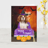 Cavalier King Dog in Halloween Truck Kaart (Gele Bloem)
