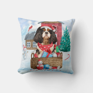 Cavalier King Dog in het sneeuwkersthondenhuis Kussen