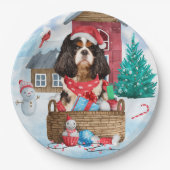Cavalier King Dog in het sneeuwkersthondenhuis Papieren Bordje (Voorkant)