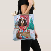 Cavalier King Dog in het sneeuwkersthondenhuis Tote Bag (Dichtbij)