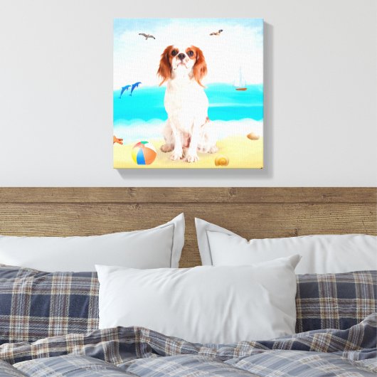 Cavalier King Dog op strand Canvas Afdruk (Insitu (Slaapkamer))