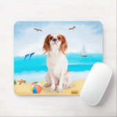 Cavalier King-hond op het strand Muismat (Met muis)
