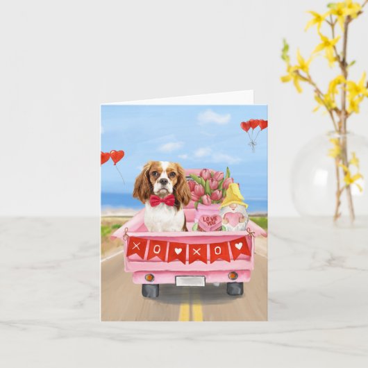 Cavalier King Hond Valentijnsdag Vrachtwagen Hartj Kaart (Gele Bloem)
