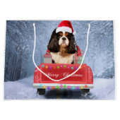Cavalier King in Snow, zittend in kersttruck Groot Cadeauzakje (Voorkant)