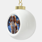 Cavalier King met kerstverlichting Keramische Bal Ornament (Rechts)