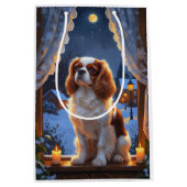 Cavalier King met kerstverlichting Medium Cadeauzakje (Voorkant)
