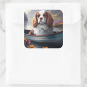 Cavalier King op een peddel: Een Schilderachtig av Vierkante Sticker (Tas)