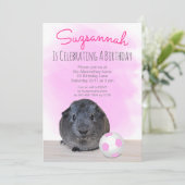 Cavia Pig Girly iPink Voetbal Aangepaste Verjaarda Kaart (Staand voorkant)