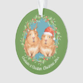 Cavia's Santa en rendieren krans Kerstmis Ornament (voorkant)