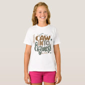 "Caw into Coziness." in meerdere kleuren. T-shirt (Voorkant volledig)