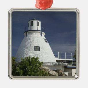 CAYMAN EILANDS, GRAND CAYMAN, Frank Sound: Oud Metalen Ornament