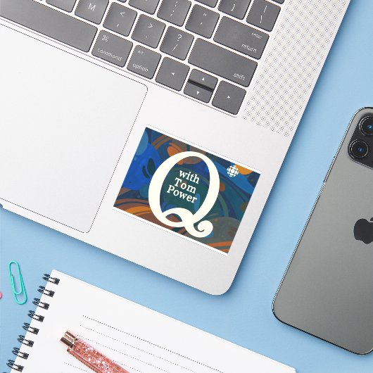 CBC Q STICKER (Laptop met iPhone)