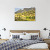 Cecret Lake met regenboog over het kasteel van Dev Canvas Afdruk (Insitu (Slaapkamer))