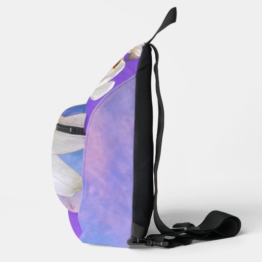 Celebrate flowers and bees Sling Bag. Bag (Rechts)