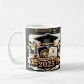 " CELEBRATING EXCELLENCE: AFSTUDEREN DAY 2025 " KOFFIEMOK (Links)