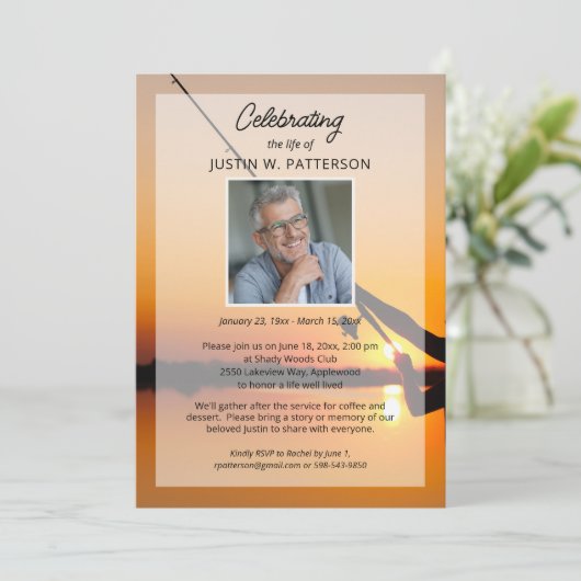 Celebration of Life Gevist Foto Begrafenis Kaart (Staand voorkant)