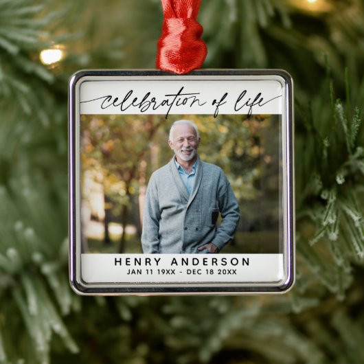 Celebration of Life Simple Script Tribute Photo Metalen Ornament (Boom)