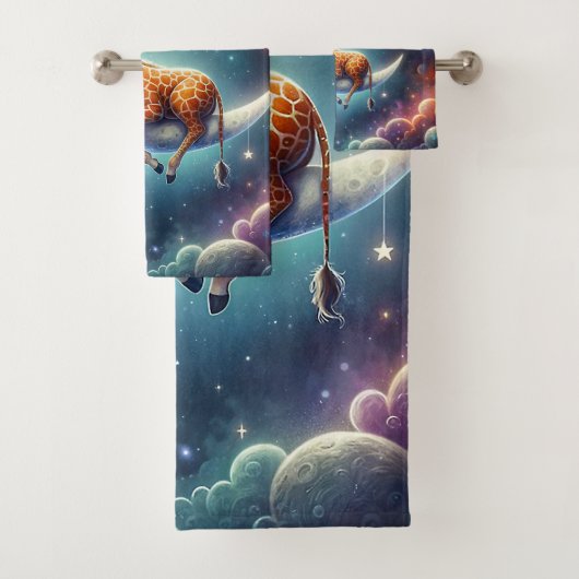 Celestial Baby Giraffe Slapen op Moon & Stars Bad Handdoek (Insitu)