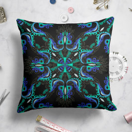 Celestial Bloom Star Pillow in Black Kussen