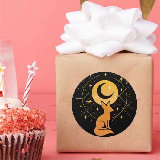 Celestial Desert Fox – Kosmische Maan en Sterren Ronde Sticker (Feest)