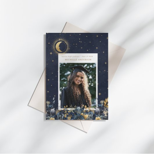 Celestial Floral Moon Graduation Announcement Kaart