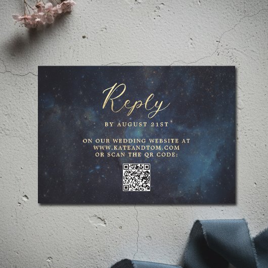 Celestial Galaxy Stars Midnight Navy Wedding QR RSVP Kaartje