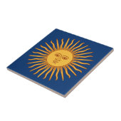 Celestial geel zonneschijn gezicht op blauw stijlv tegeltje (Zijkant)