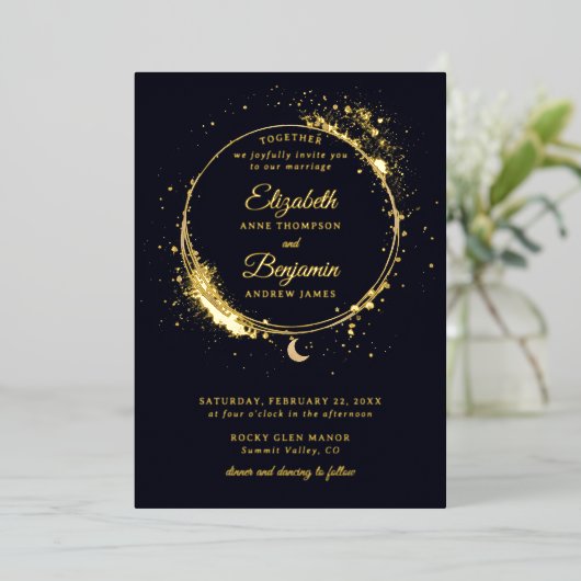 Celestial Gift Moody Navy Elegant Wedding Gold Folie Uitnodiging (Staand Voorkant)