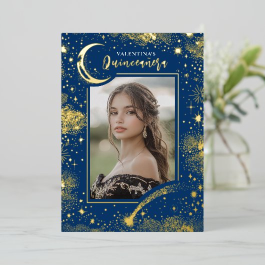 Celestial Gold Stars Moon Night Quinceanera Foto Folie Uitnodiging (Staand Voorkant)