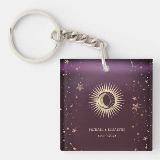 Celestial Gold Sun en Moon Stars Burgundy Sleutelhanger (voorkant)