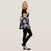 Celestial Gothic Witch en Zwarte Kat Tote Bag (Op model)